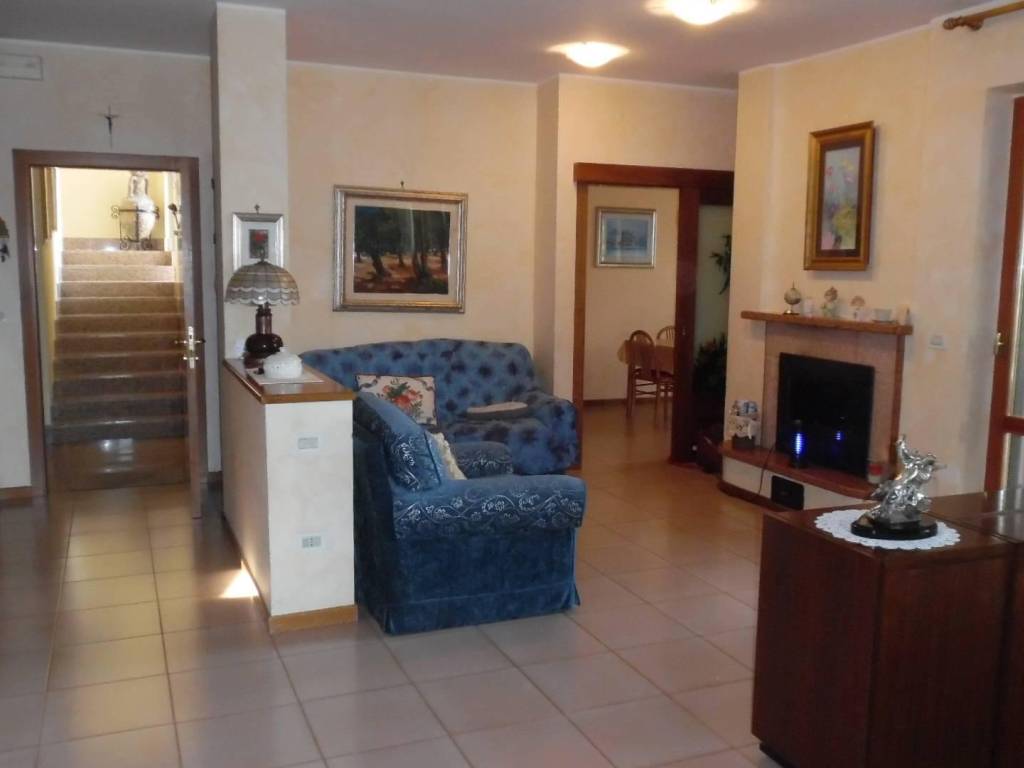 Villa a Martinsicuro in Via Fonte Maggio - Foto 4