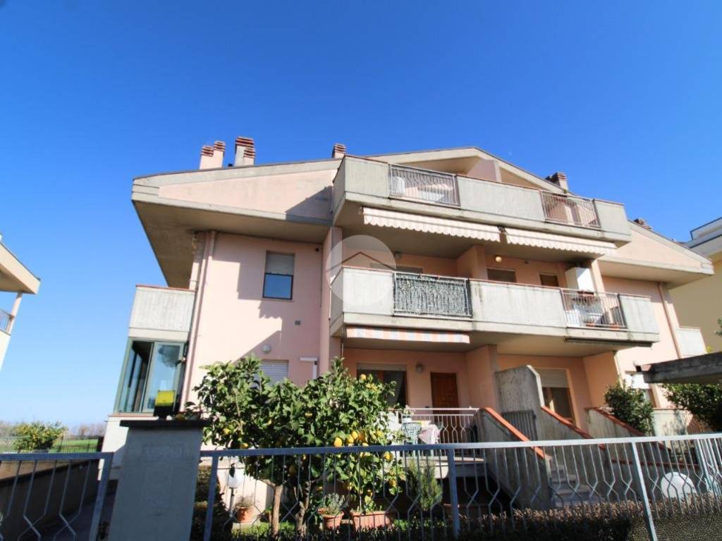 Appartamento a Pineto in Via Ustica, 16 - Foto 2