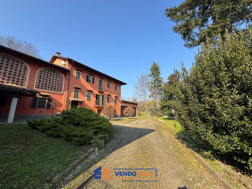 Villa a Costigliole d'asti in Strada Chiaberto, 10 - Foto 3