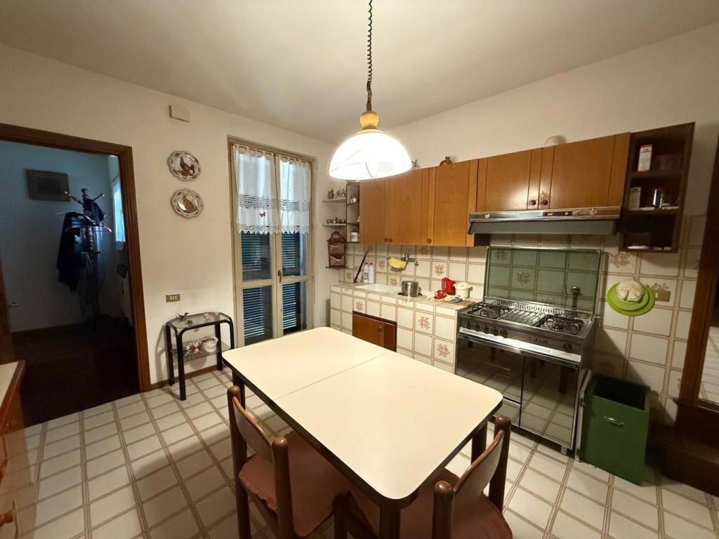 Casa indipendente a Crespino in CRESPINO Via G. Verdi, 0 - Foto 2