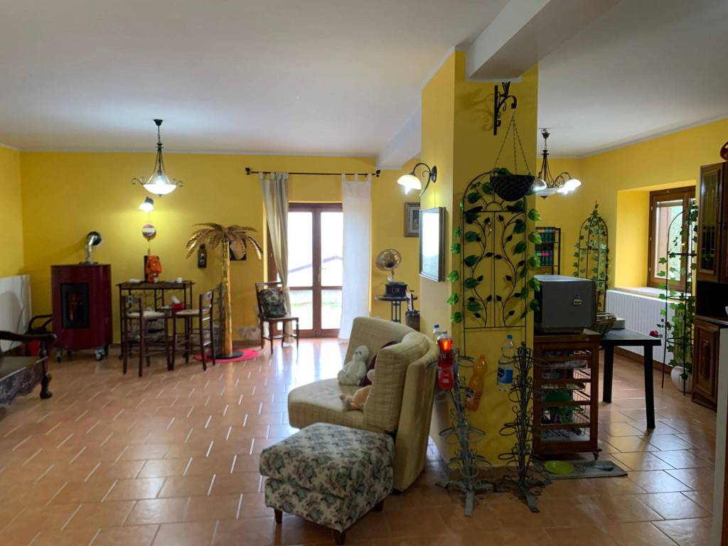 Villa a Pettoranello del molise in Via del Giocatoio - Foto 4