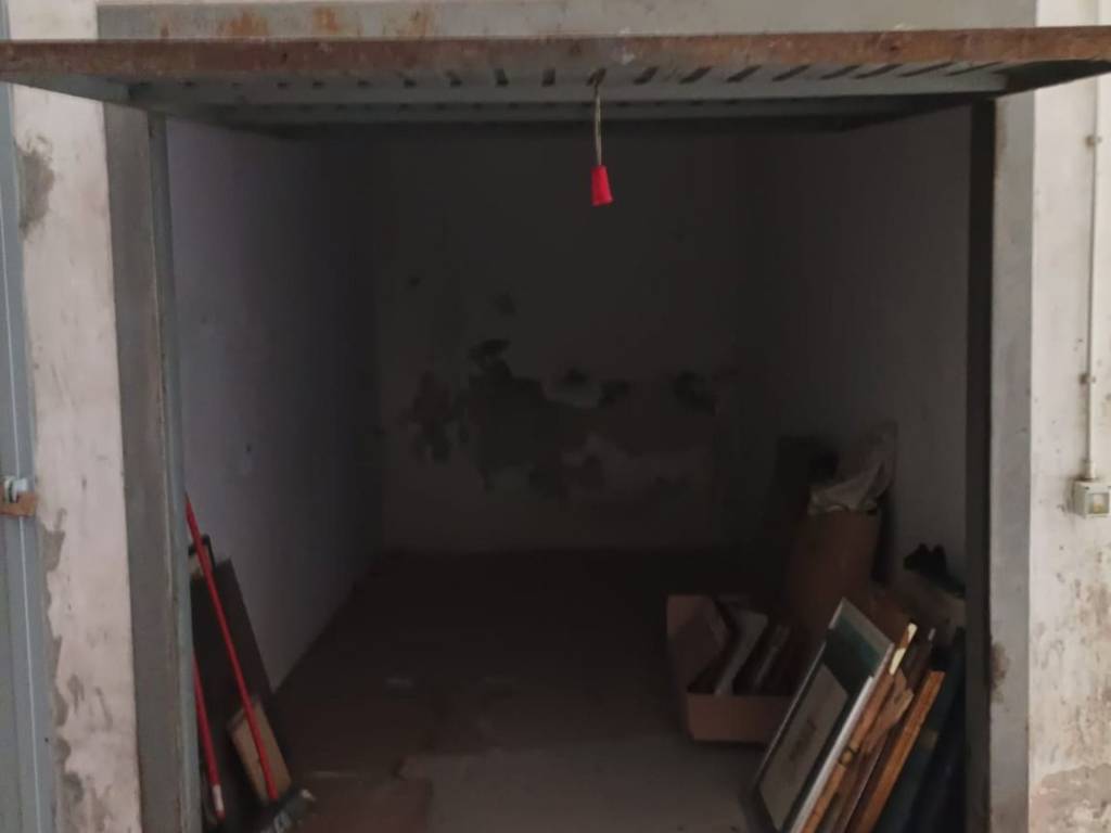 Box / garage a Asti in Via Bruno Buozzi - Foto 4