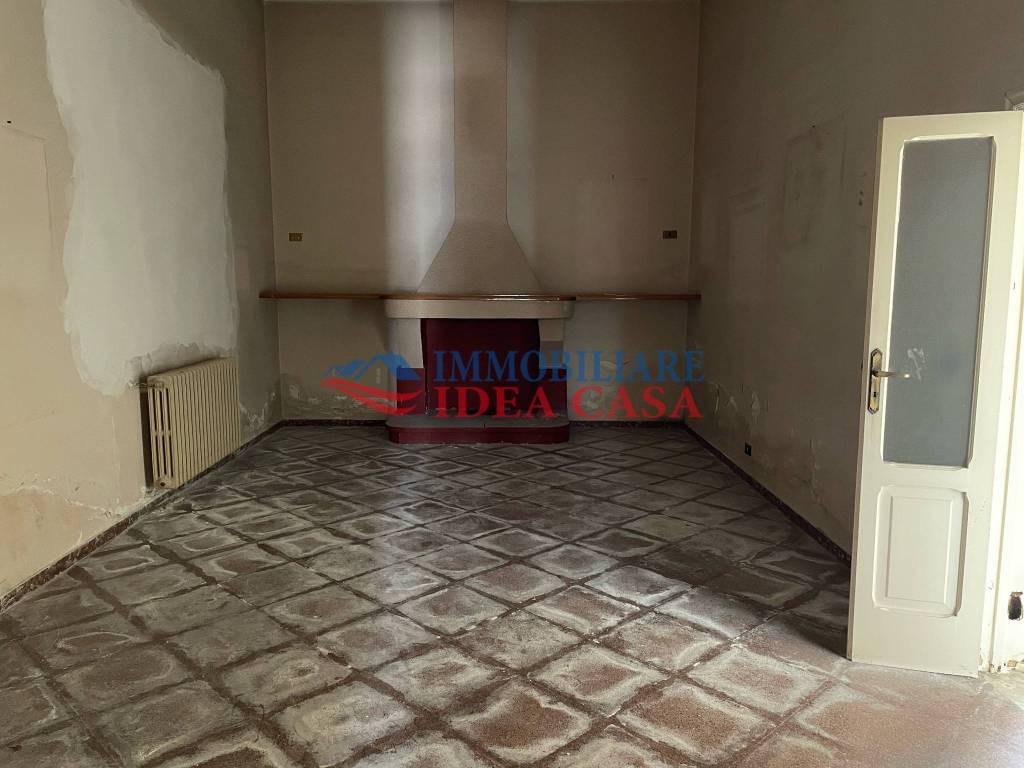 Appartamento a Francavilla fontana in Via Savoia - Foto 5