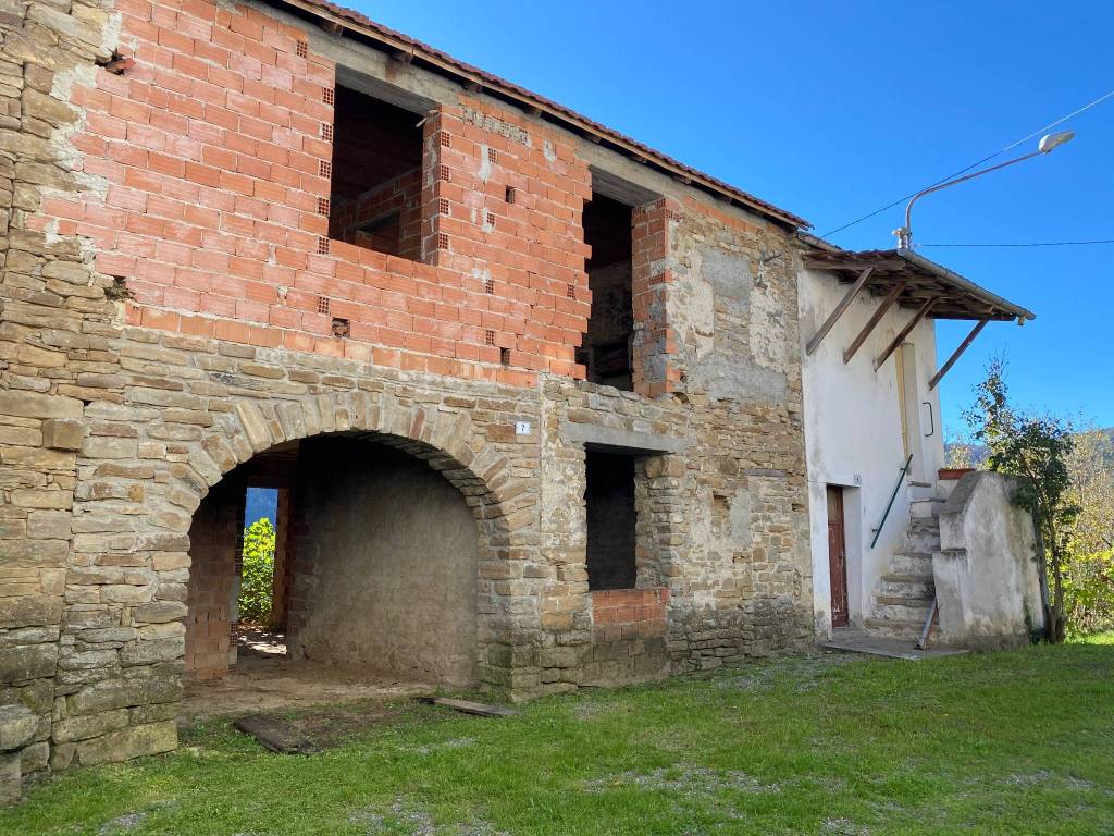 Rustico / casale a Gorzegno in Frazione Robertiero - Foto 2