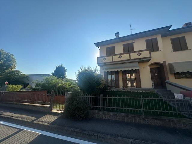Villa a Miradolo terme in strada degli spinedi - Foto 2