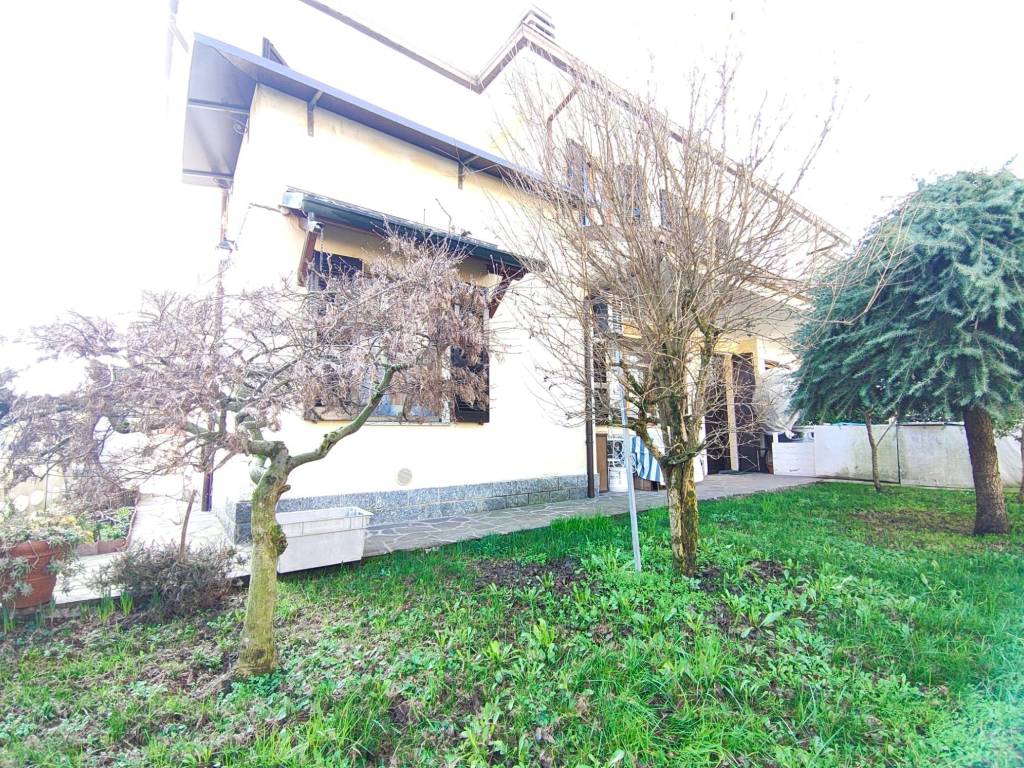 Villa a Monte cremasco in Via Giuseppe Garibaldi - Foto 3