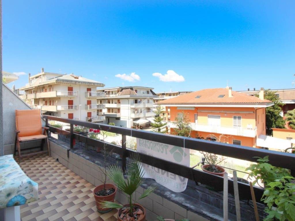 Appartamento a Martinsicuro in Via del Mare - Foto 2