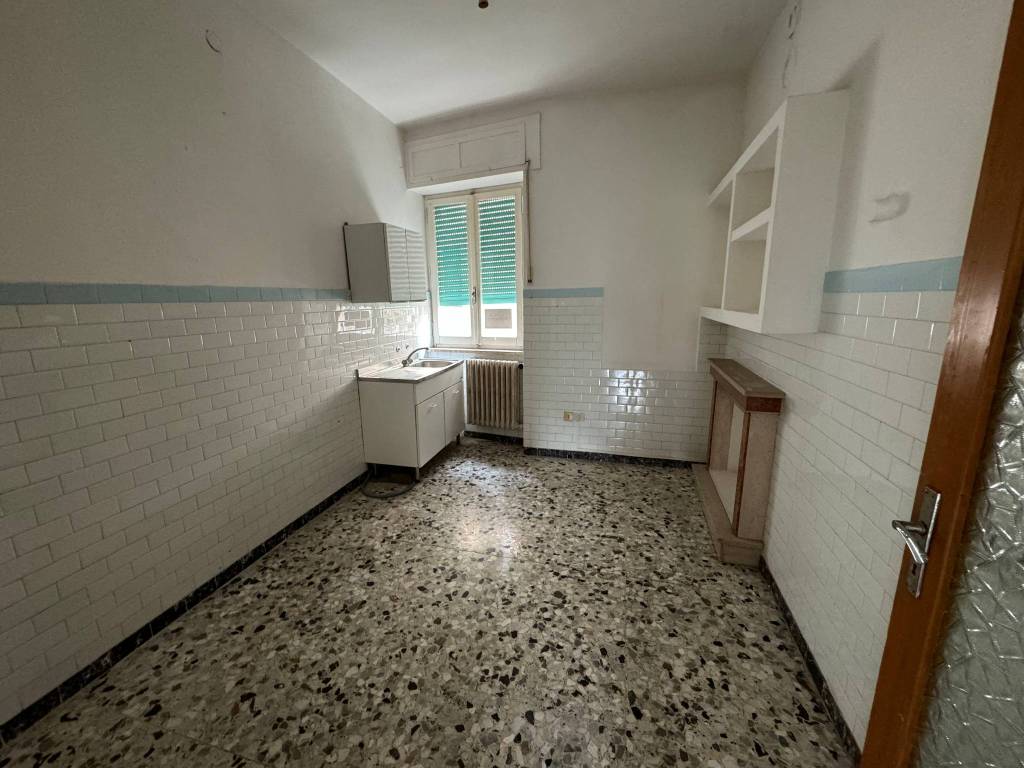 Appartamento a Arcevia in Via Porta del Sasso - Foto 5
