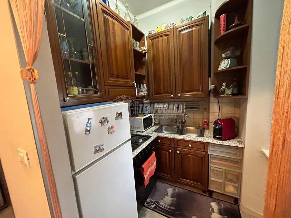 Appartamento a Asti in Piazza Medaglie D'Oro 6 - Foto 3