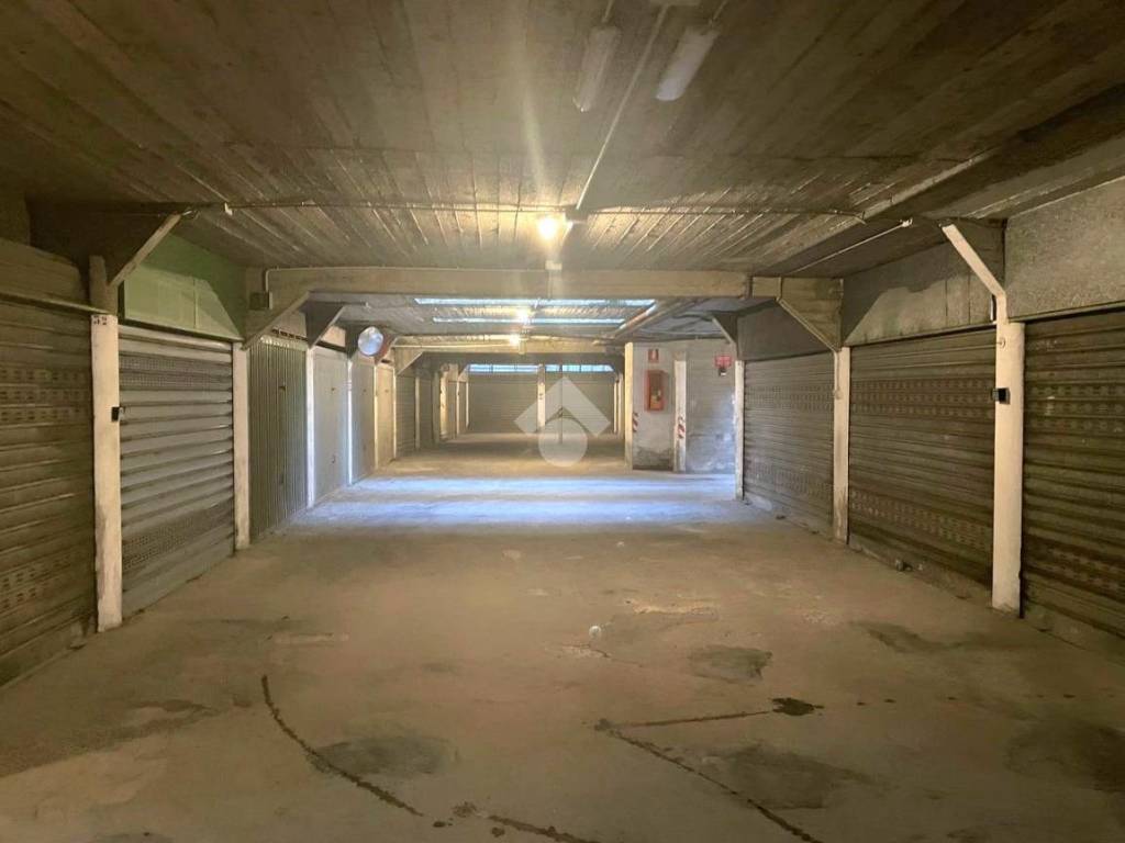 Box / garage a Bordighera in Via Giulio Cesare, 34 - Foto 3