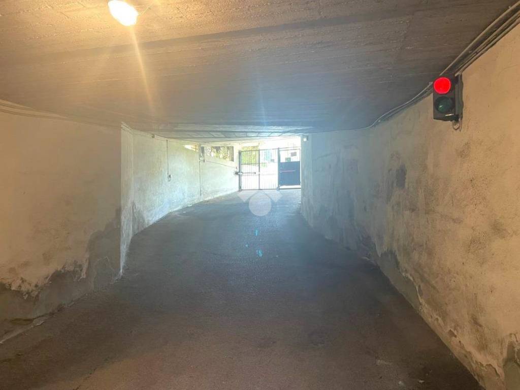 Box / garage a Bordighera in Via Giulio Cesare, 34 - Foto 4