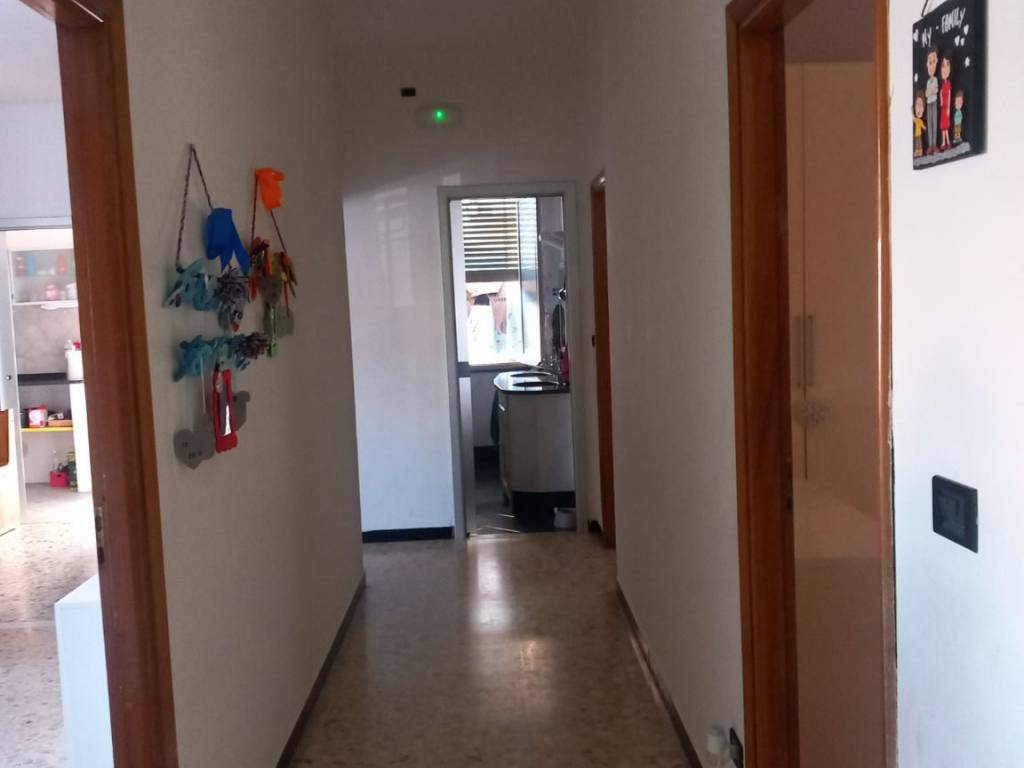 Appartamento a Albenga in Via Pola - Foto 3