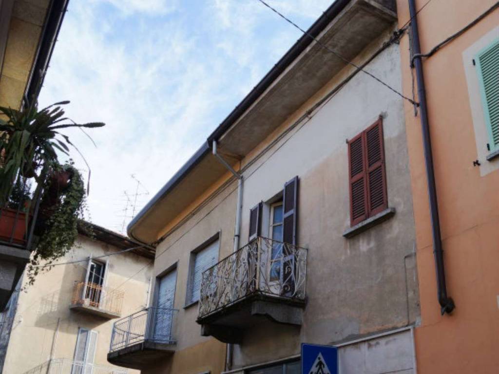 Appartamento a Taino in via VIA MAZZINI - Foto 3