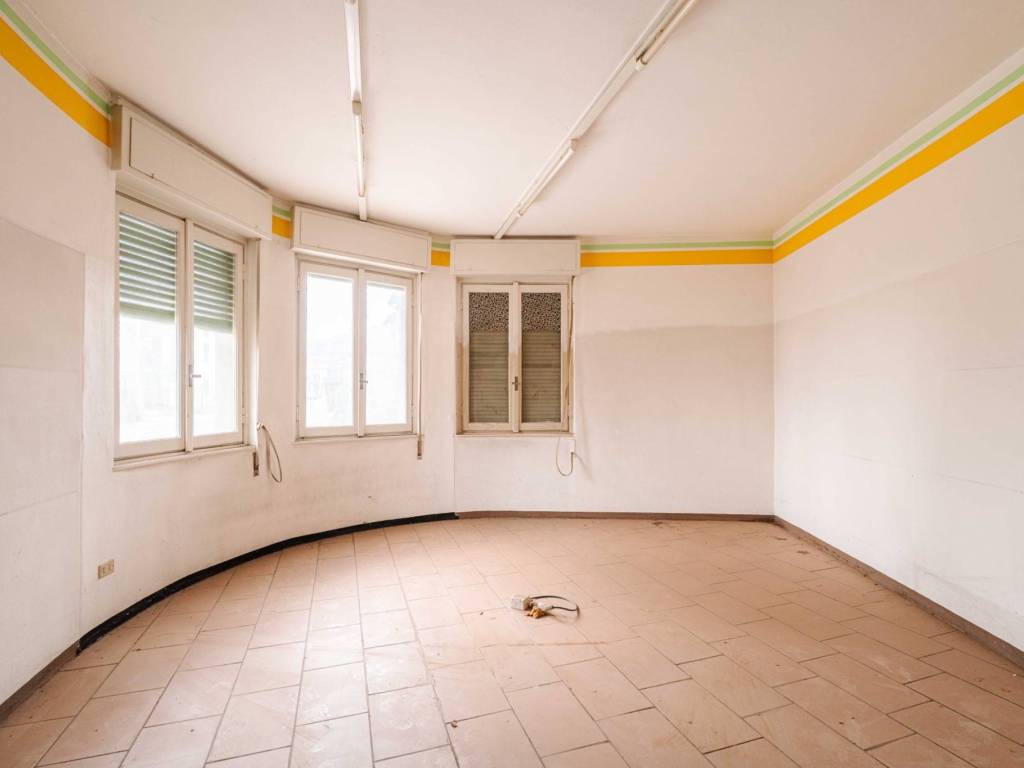 Casa indipendente a Gavirate in Via Oltrona - Foto 2