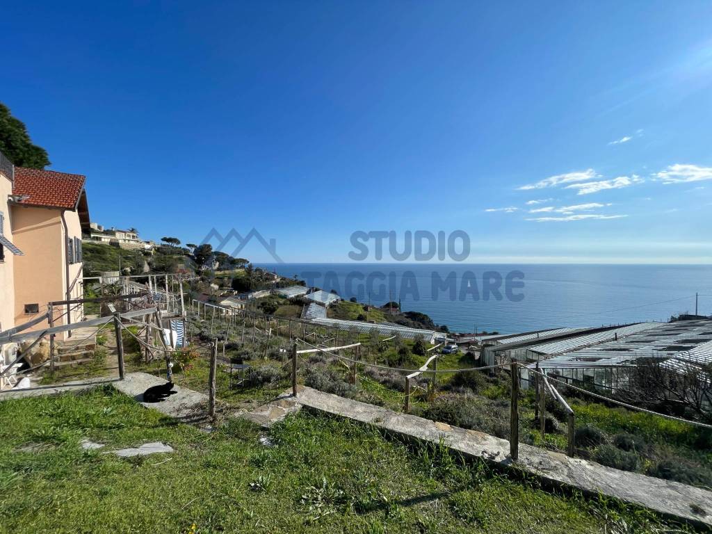 Villa a Sanremo in Via Duca D'Aosta - Foto 2