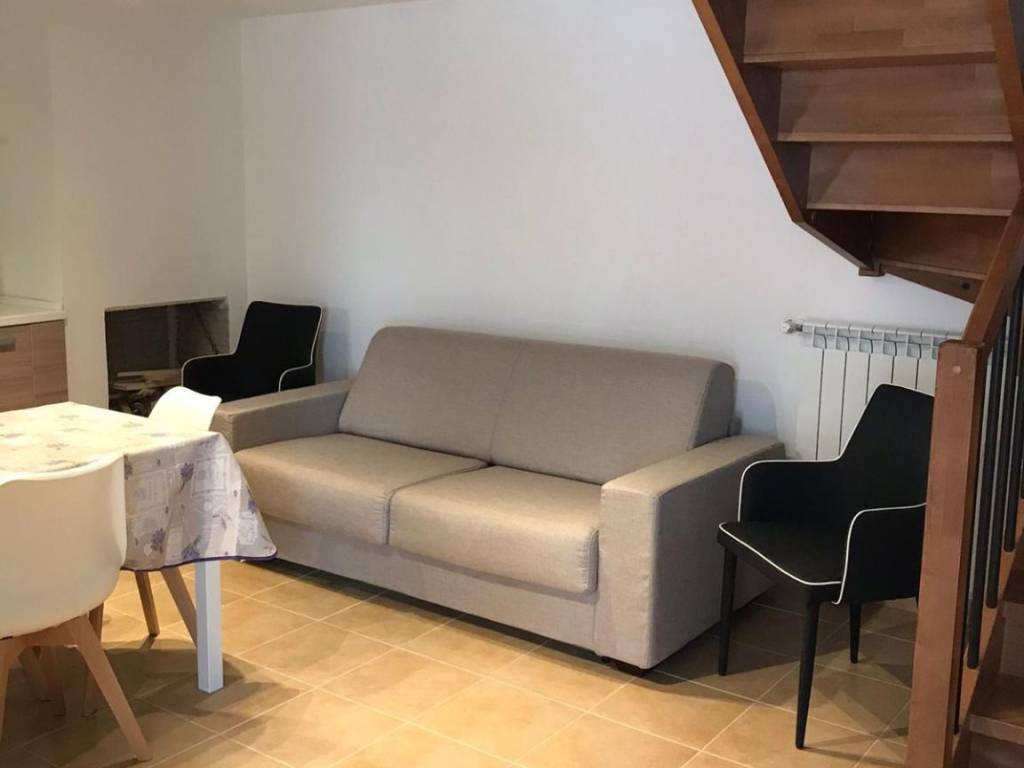 Casa indipendente a Rocca di cambio in Via della Canala - Foto 5