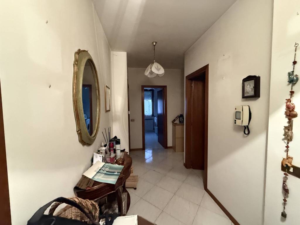 Appartamento a Castiglione del lago in Via Giosuè Carducci - Foto 2