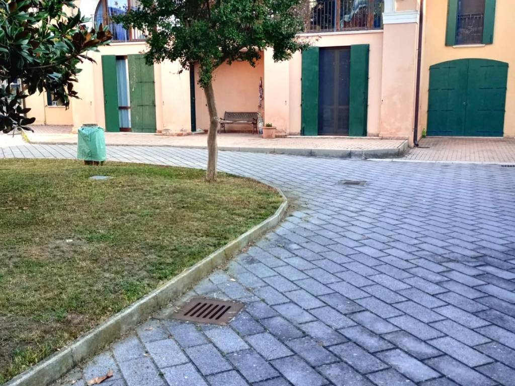 Casa indipendente a Arquà polesine in Piazza Umberto I, 1 - Foto 2