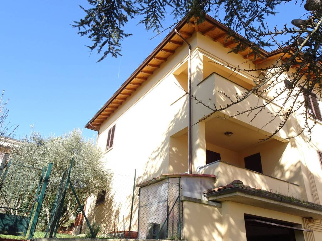Appartamento a Poppi in Via La Verna - Foto 3