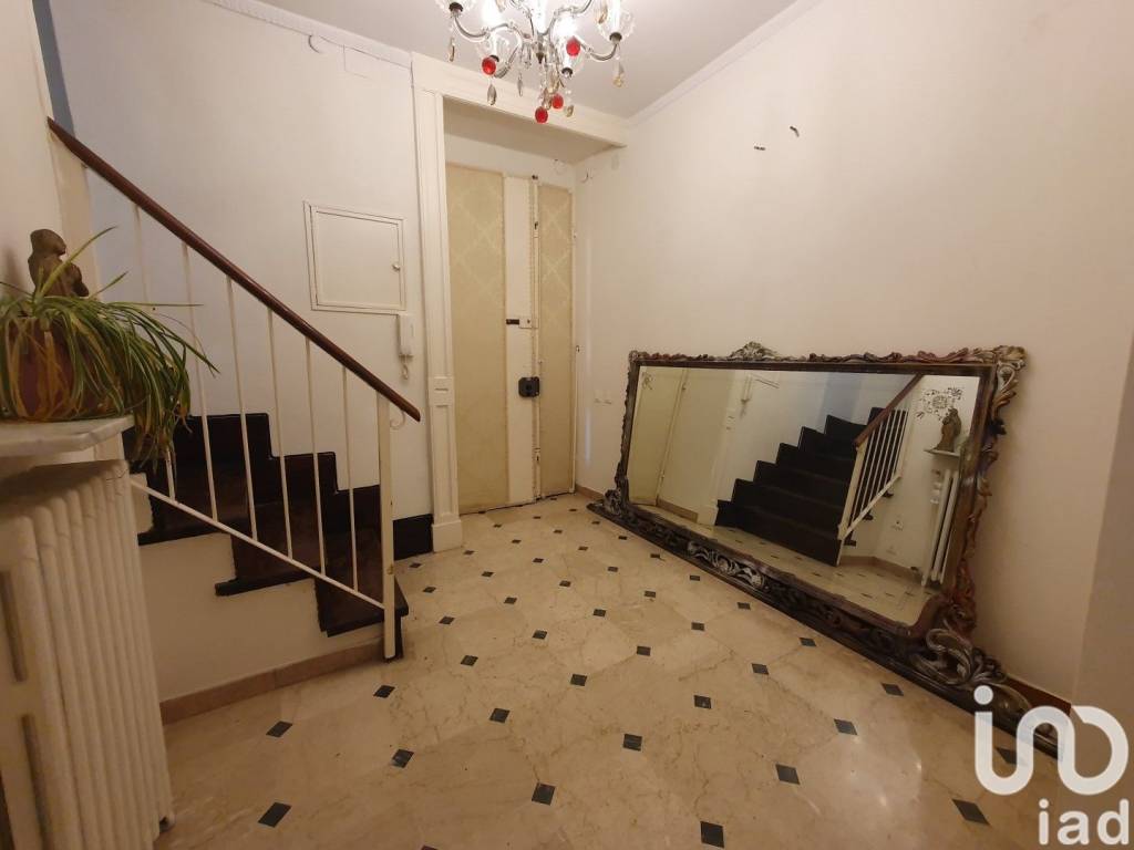 Appartamento a Arenzano in Viale Sanzio, 5 - Foto 4