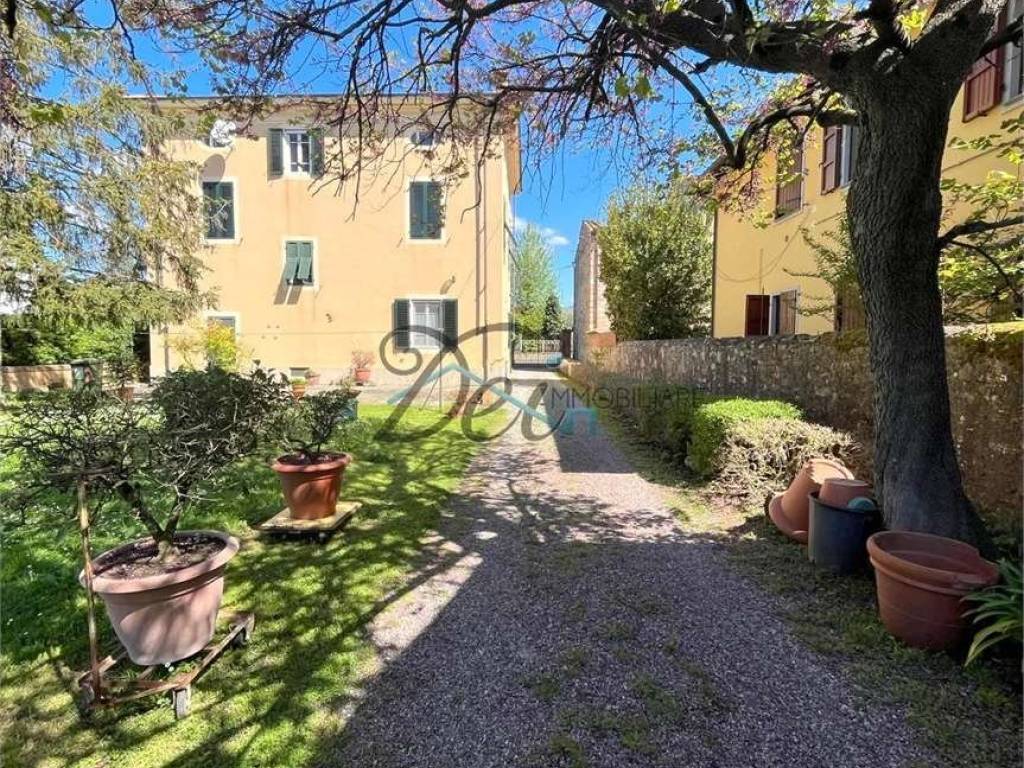 Villa a Capannori in Via del Blocco , 6 - Foto 2