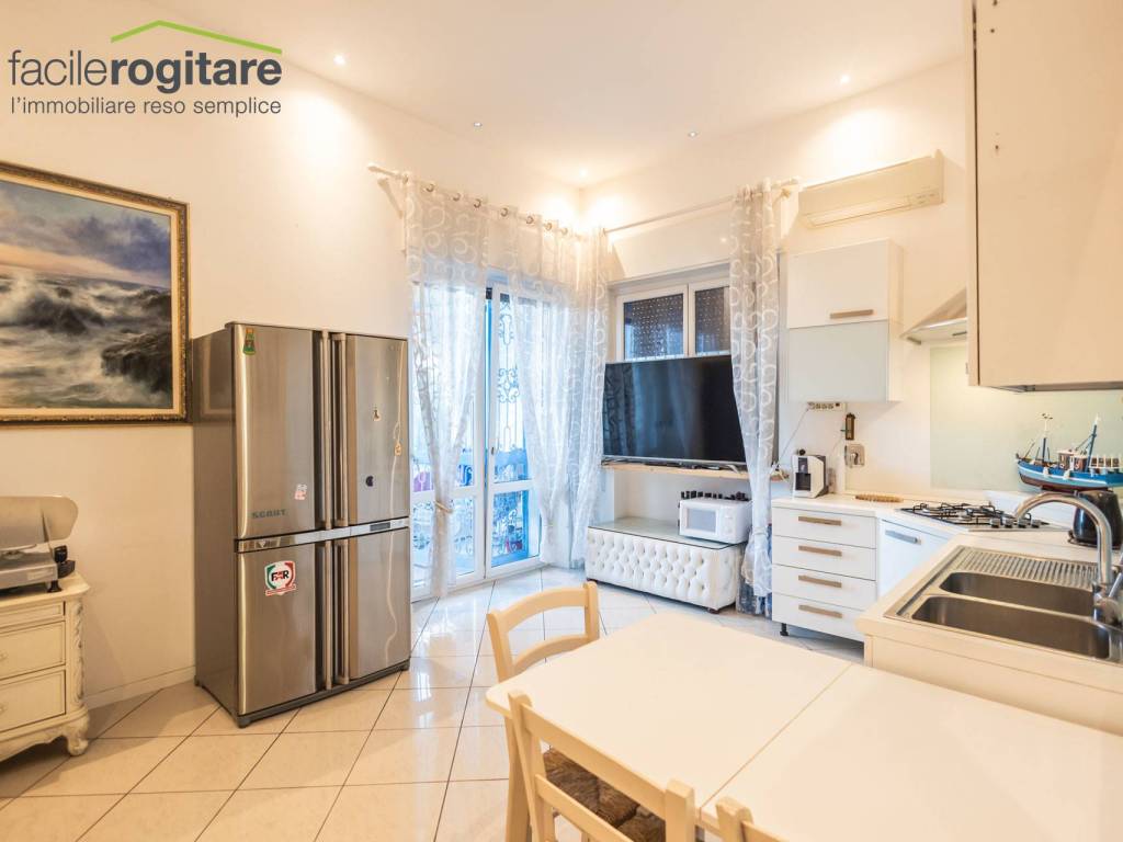 Villa a Riccione in Viale Milano, 93 - Foto 4