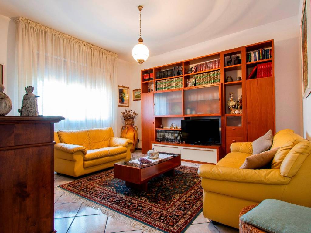 Appartamento a Montemurlo in Viale Antonio Labriola - Foto 3