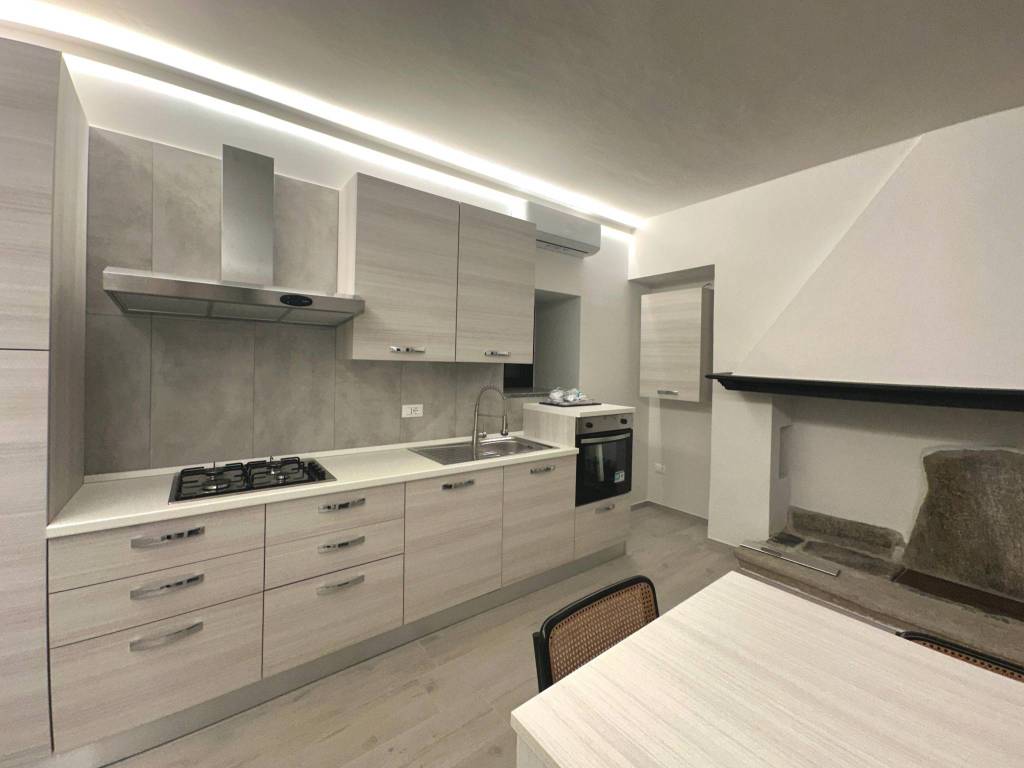 Appartamento a Cureggio in Via Dante Alighieri - Foto 2