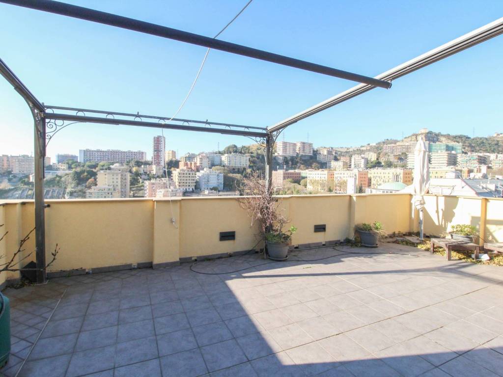 Appartamento a Genova in Via Forlì - Foto 2