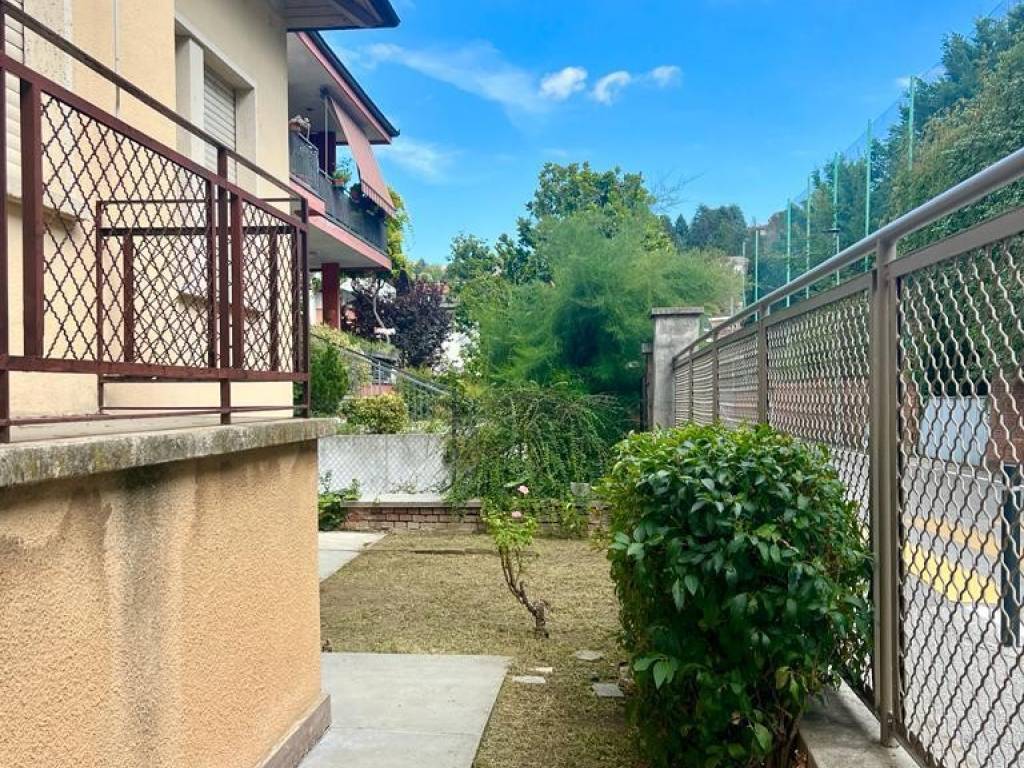 Villa a Alba in Via Liberazione, 17 - Foto 3