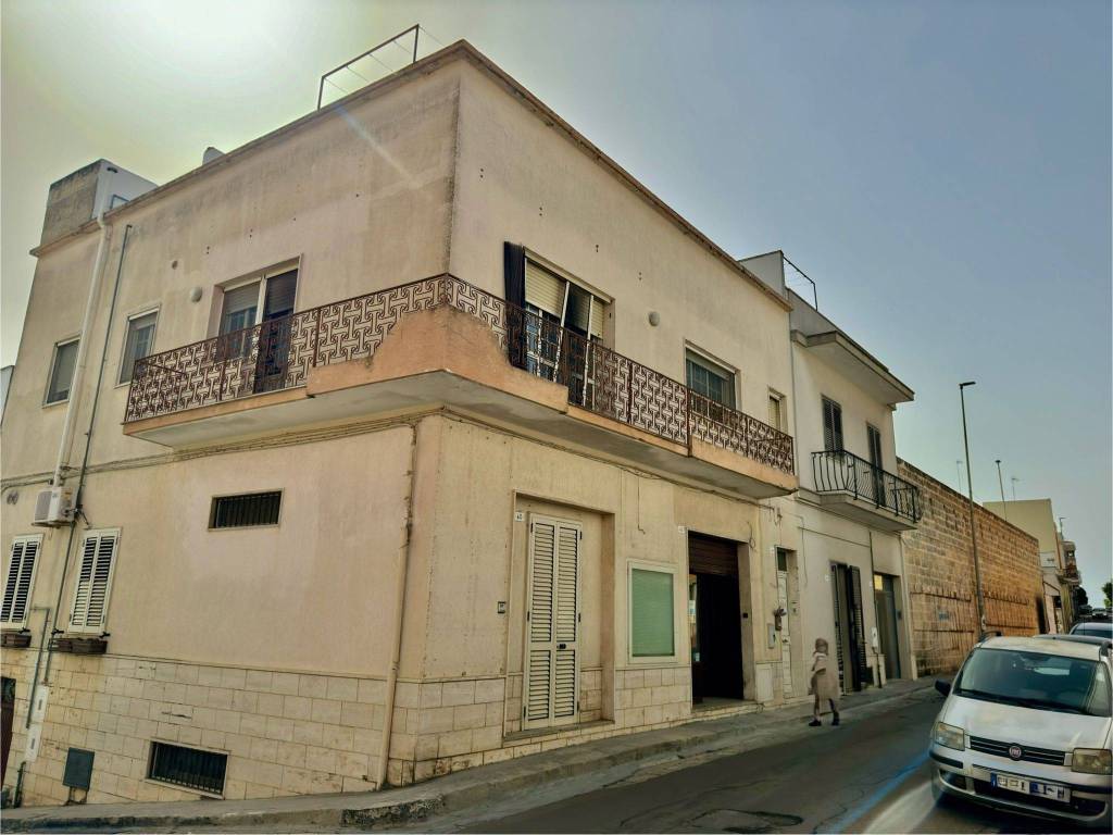 Appartamento a Matino in Via Fabio Filzi - Foto 2