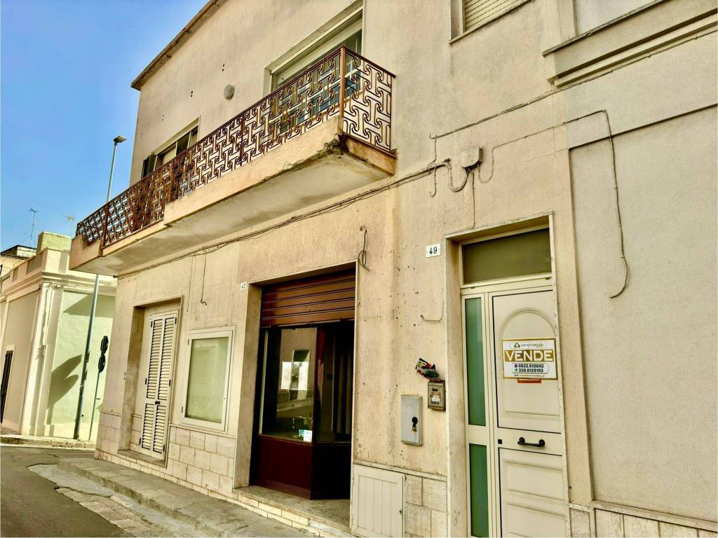 Appartamento a Matino in Via Fabio Filzi - Foto 3