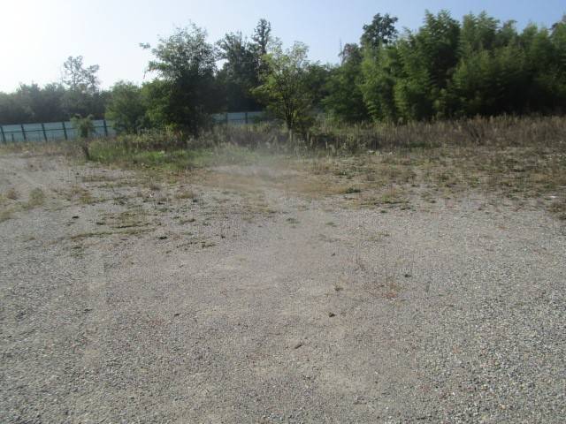 Terreno a Besnate in Via Vincenzo Monti - Foto 3