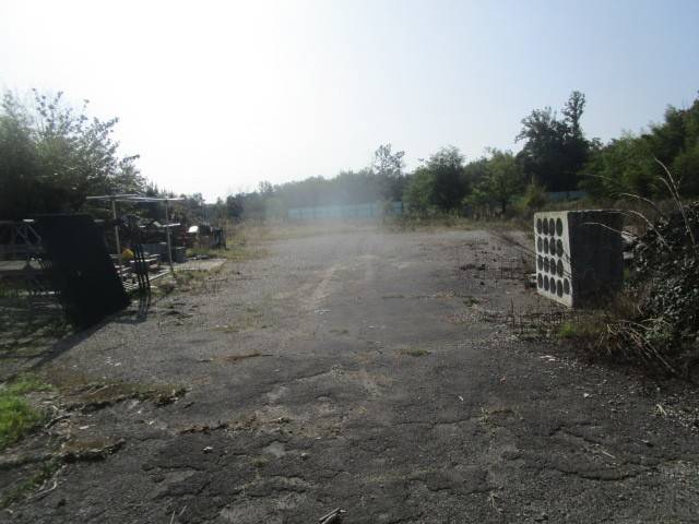 Terreno a Besnate in Via Vincenzo Monti - Foto 5