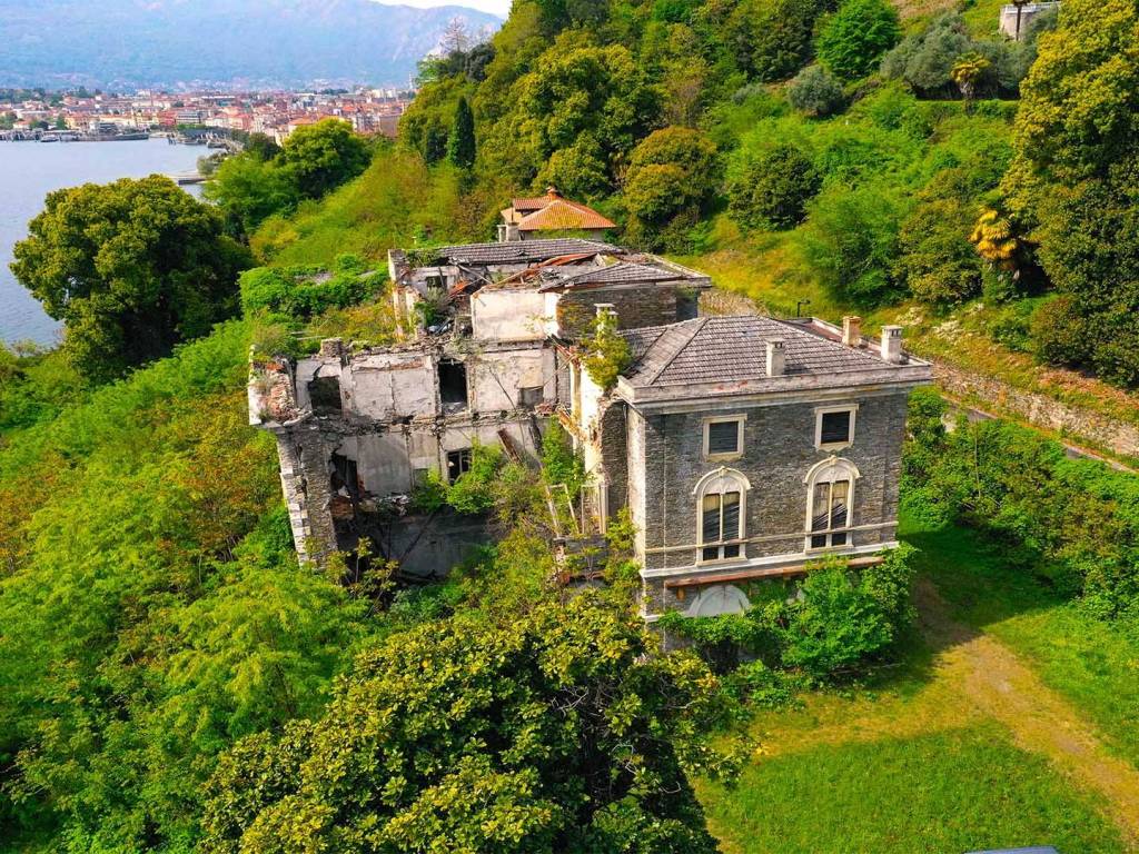 Villa a Verbania in Via Selasca - Foto 3
