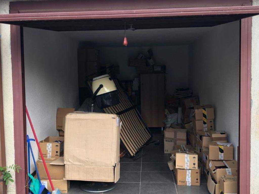 Box / garage a Rescaldina in Via Vincenzo Monti - Foto 2
