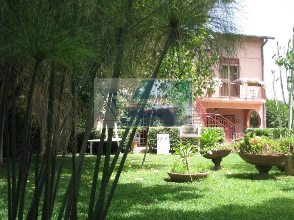 Casa indipendente a Melilli in Viale Edoardo Garrone - Foto 4