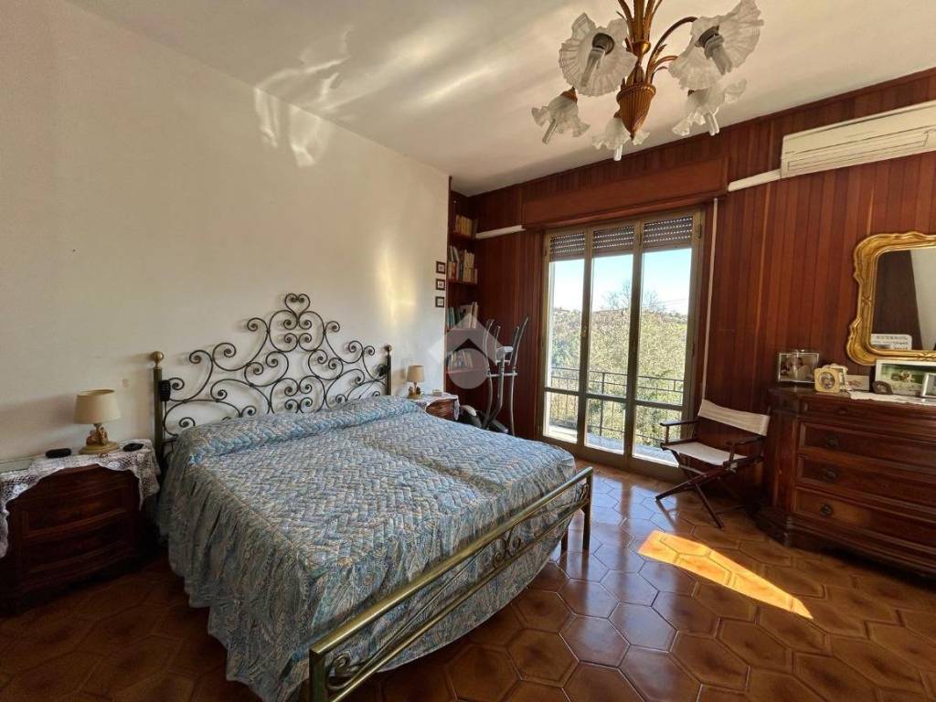 Villa a Follo in Via 2 giugno, 26 - Foto 4