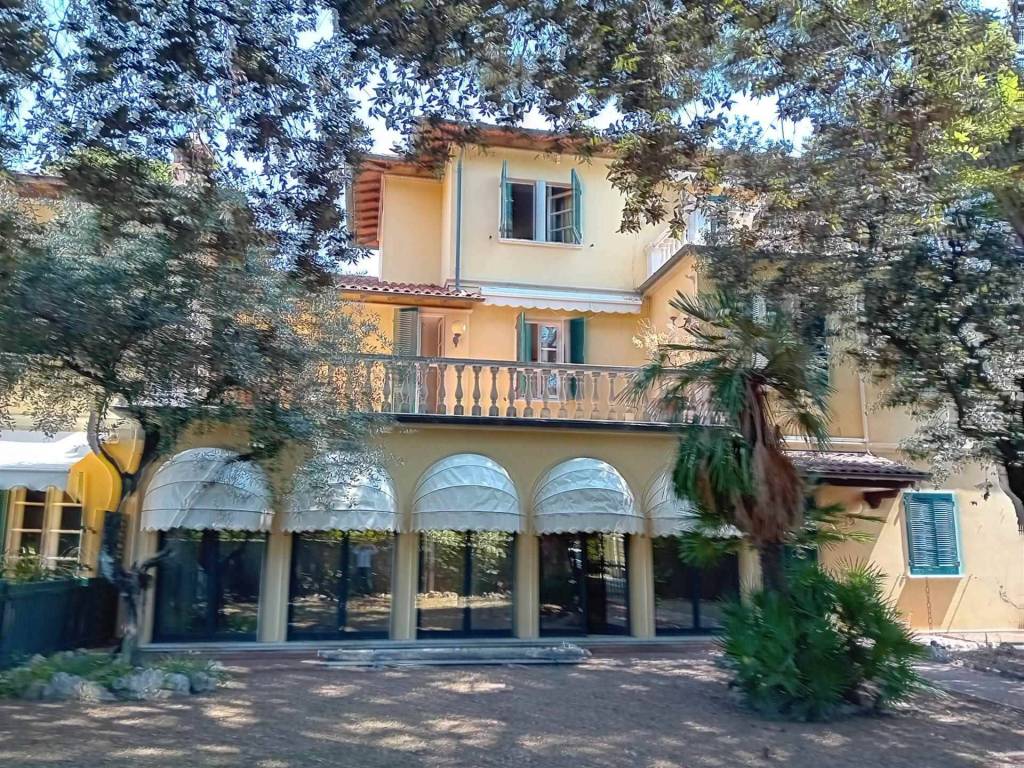 Villa a Pietrasanta in Viale Roma - Foto 4