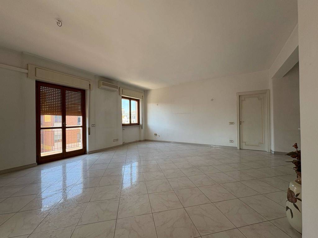 Appartamento a Caserta in Via Alessandro De Franciscis - Foto 3