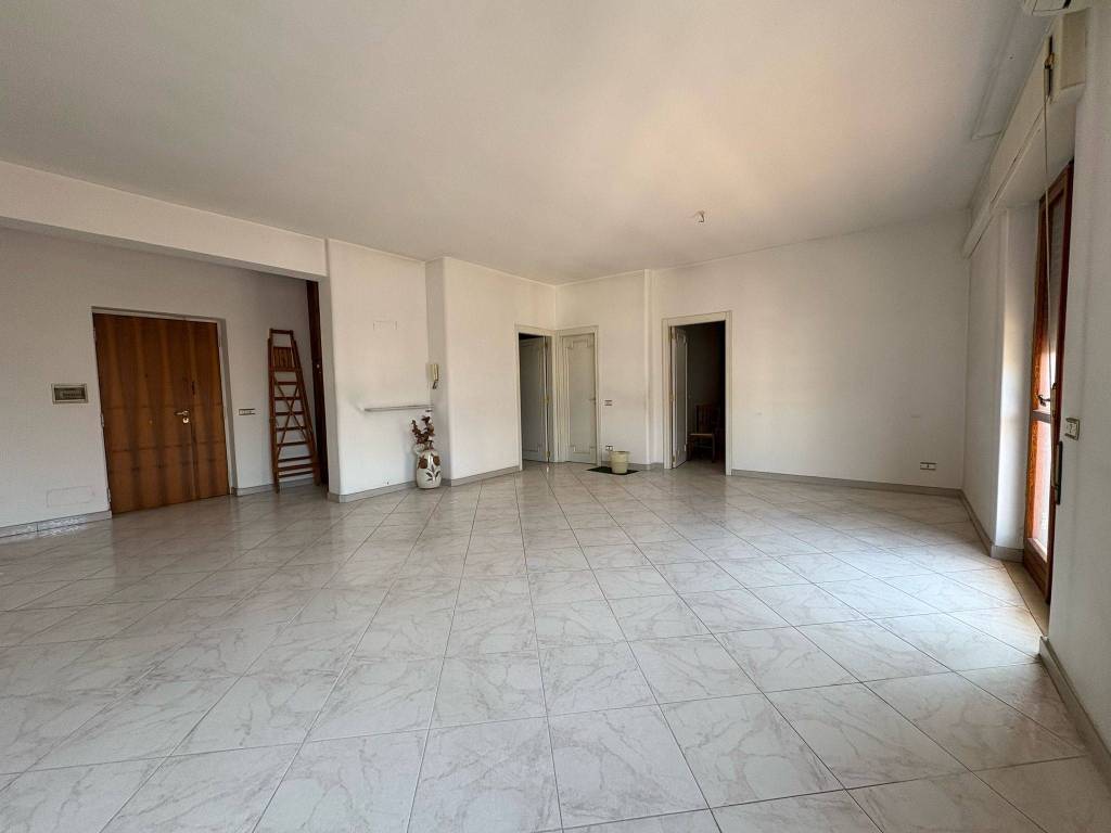 Appartamento a Caserta in Via Alessandro De Franciscis - Foto 4