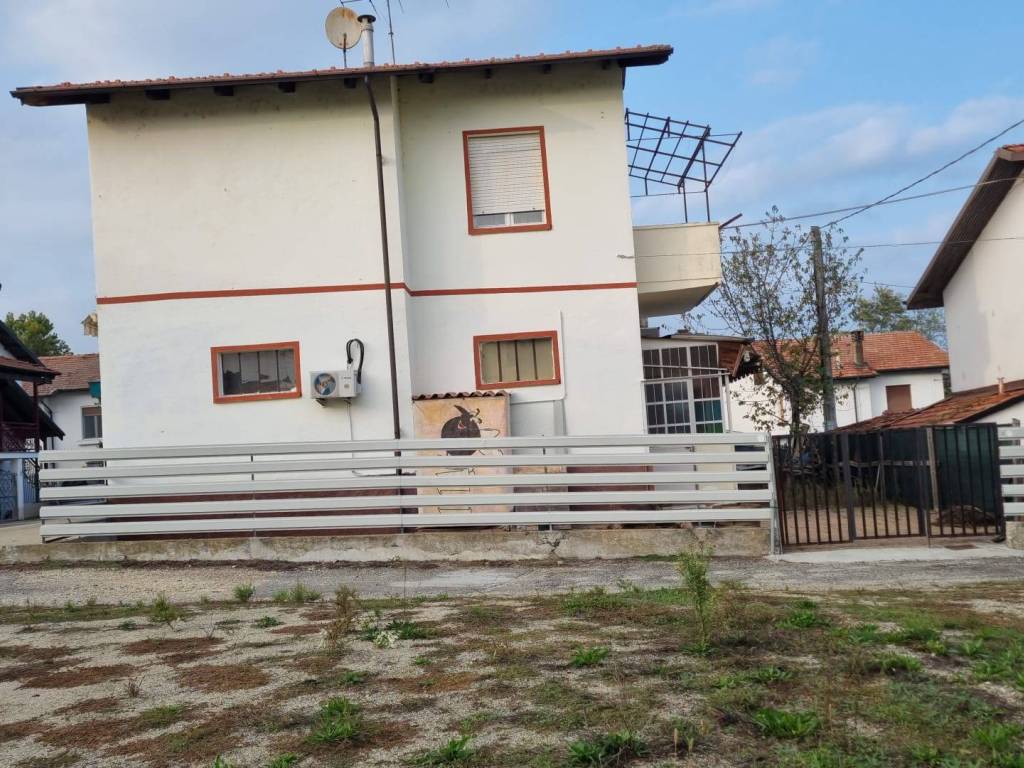 Casa indipendente a Asti in Via Don Michele Gallo - Foto 2