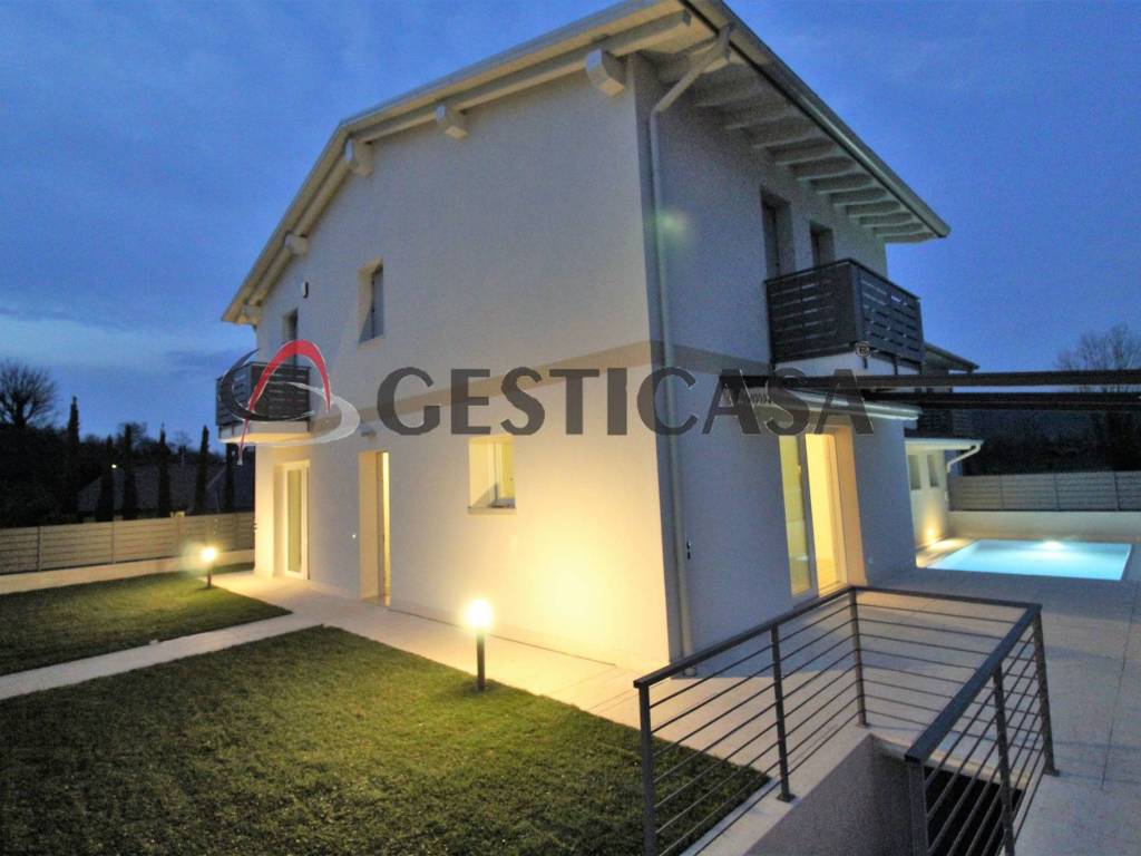 Villa a Arzignano in Via Calavena Bassa, 4 - Foto 2