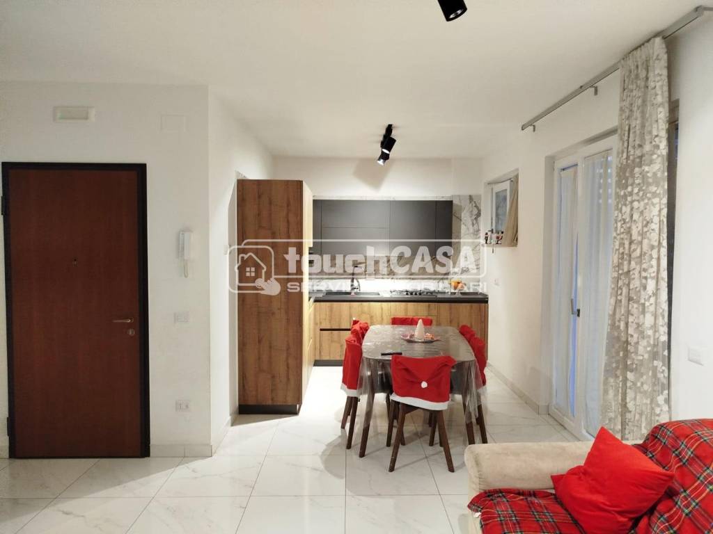 Appartamento a Lusciano in Via Luigi Pastore - Foto 2