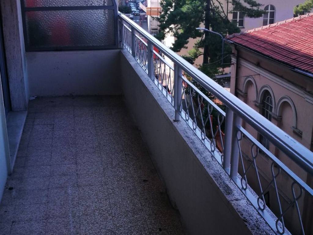 Appartamento a Asti in Via Edmondo De Amicis - Foto 3