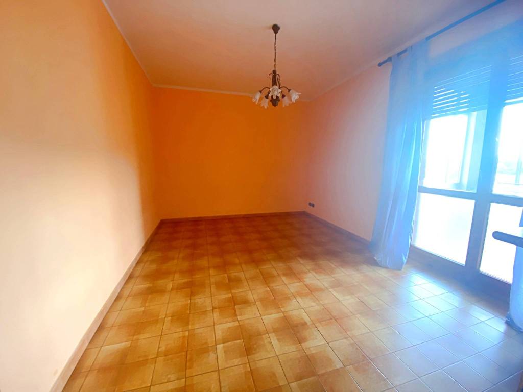 Appartamento a Castagnito in Via Neive, 63 - Foto 3