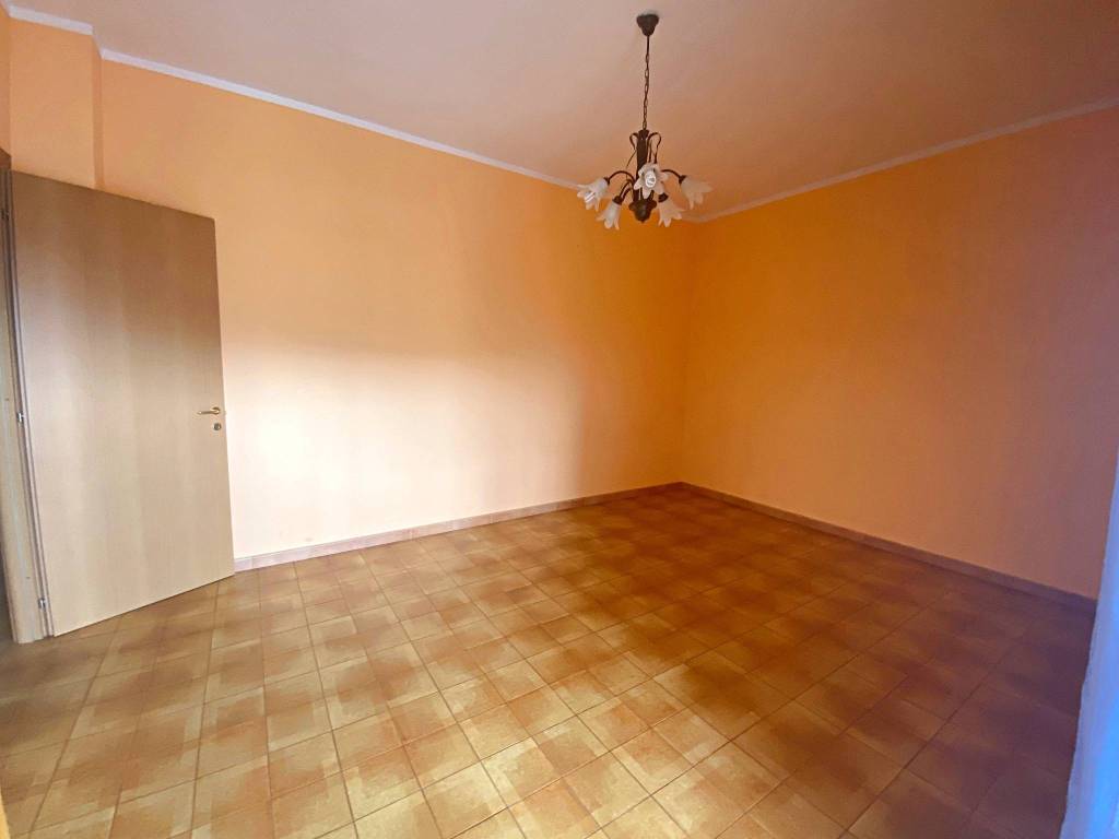 Appartamento a Castagnito in Via Neive, 63 - Foto 5