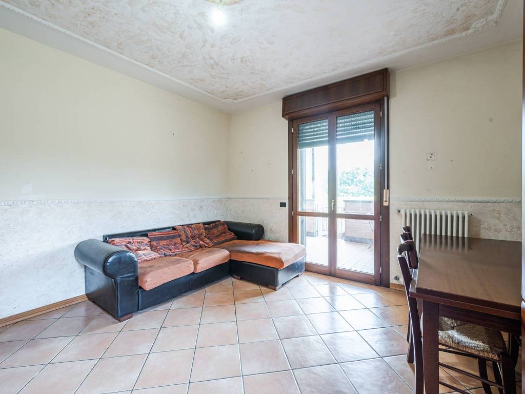Appartamento a Reggio emilia in Via Cesare Campioli - Foto 3