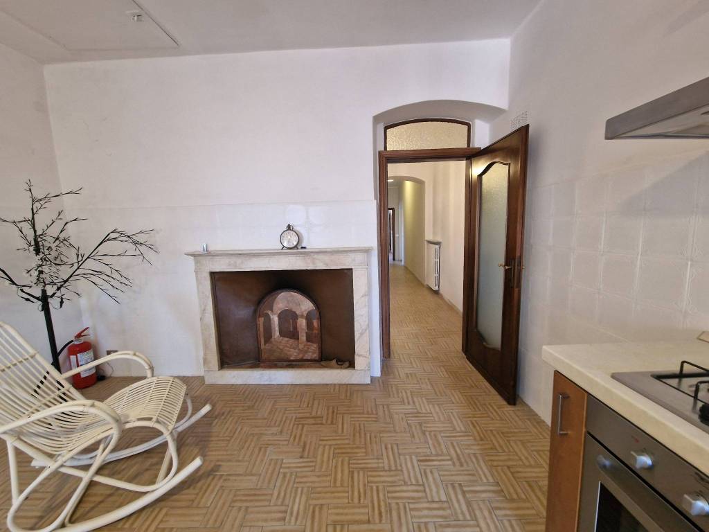 Appartamento a Sarzana in Via Giuseppe Mazzini - Foto 3