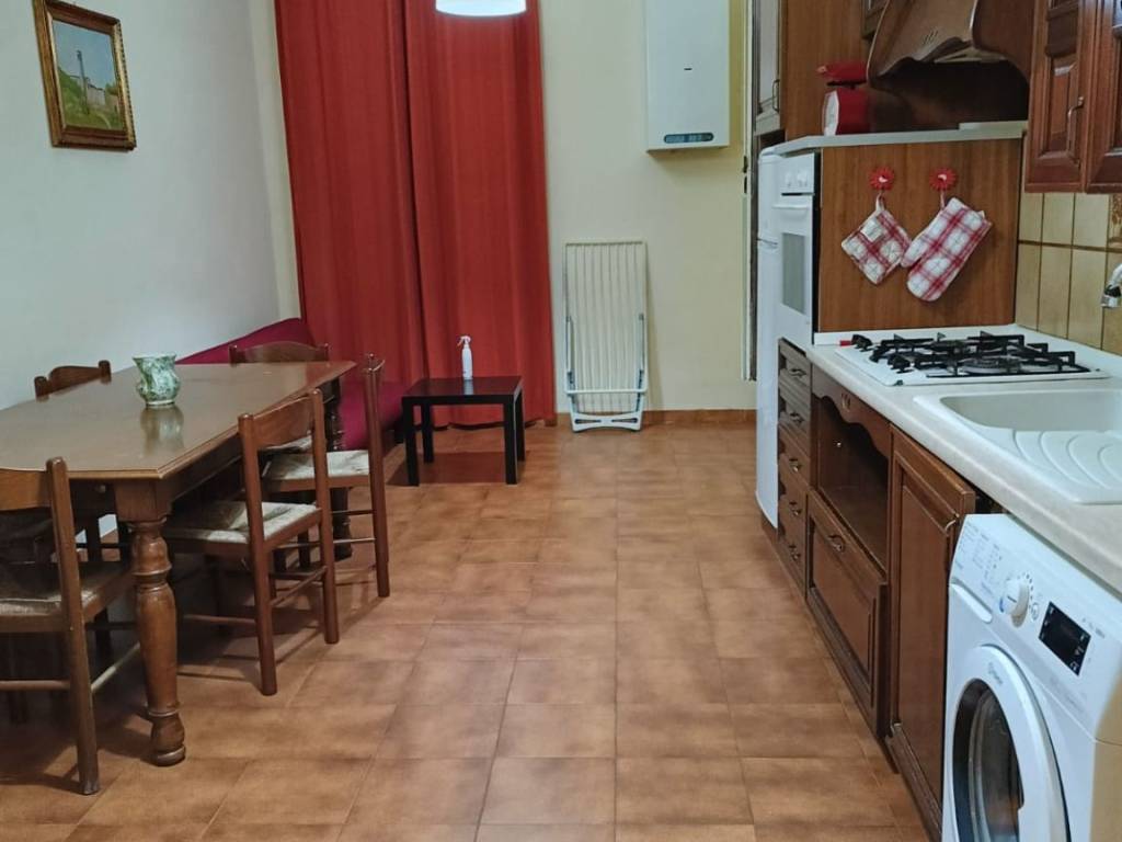 Appartamento a Ronciglione in Via Giuseppe Garibaldi, 21 - Foto 4